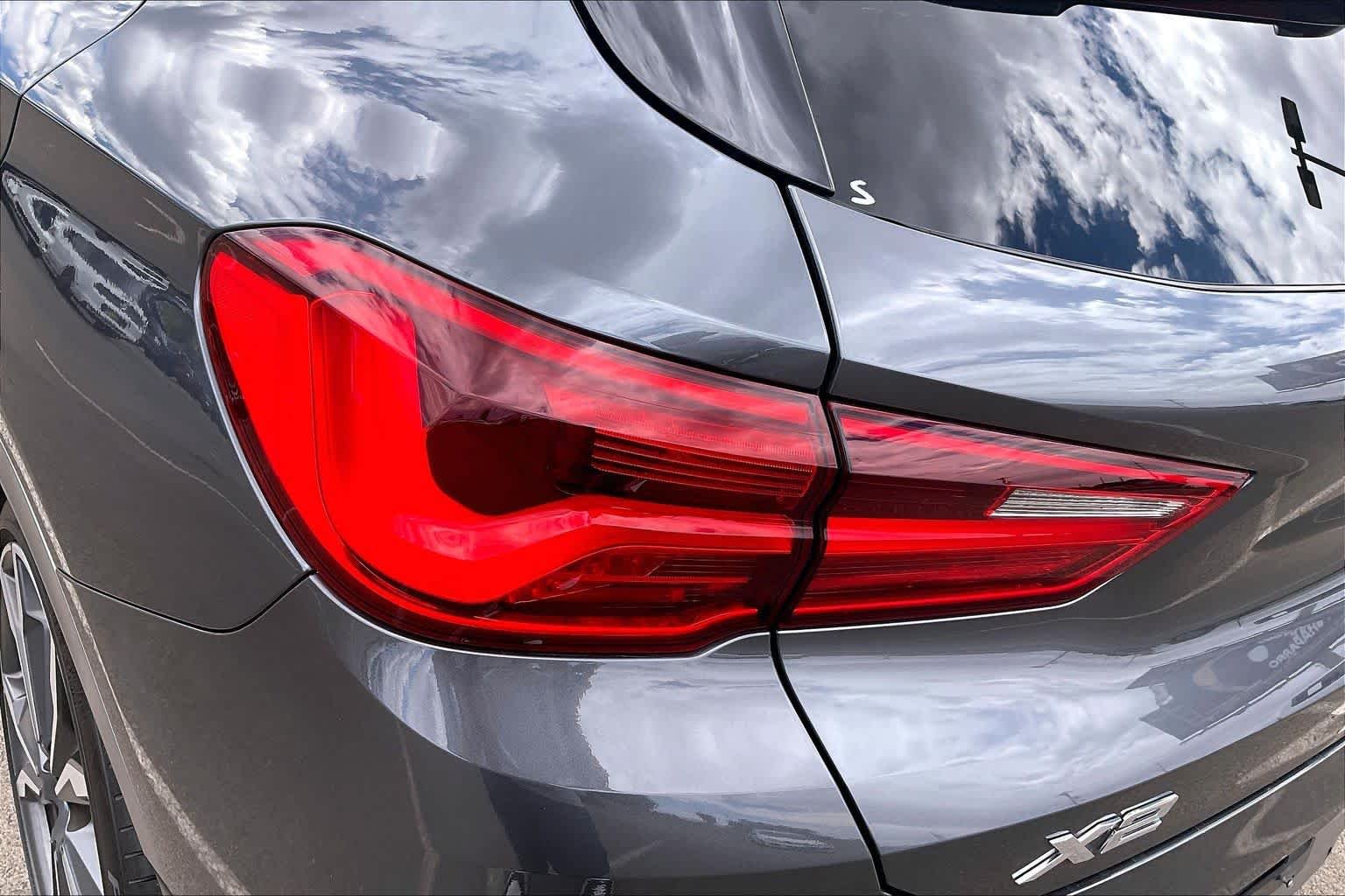 Used 2018 Mineral Gray Metallic BMW xDrive28i image 28