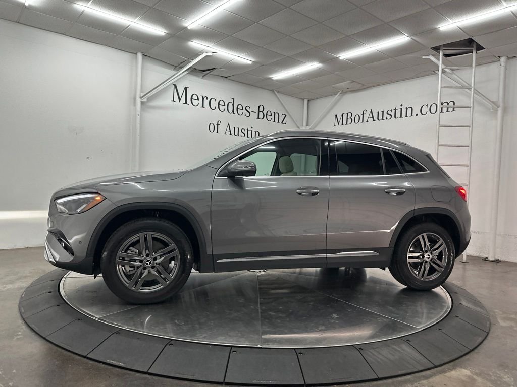 New 2026 Mountain Grey Metallic Mercedes-Benz GLA 250 image 4