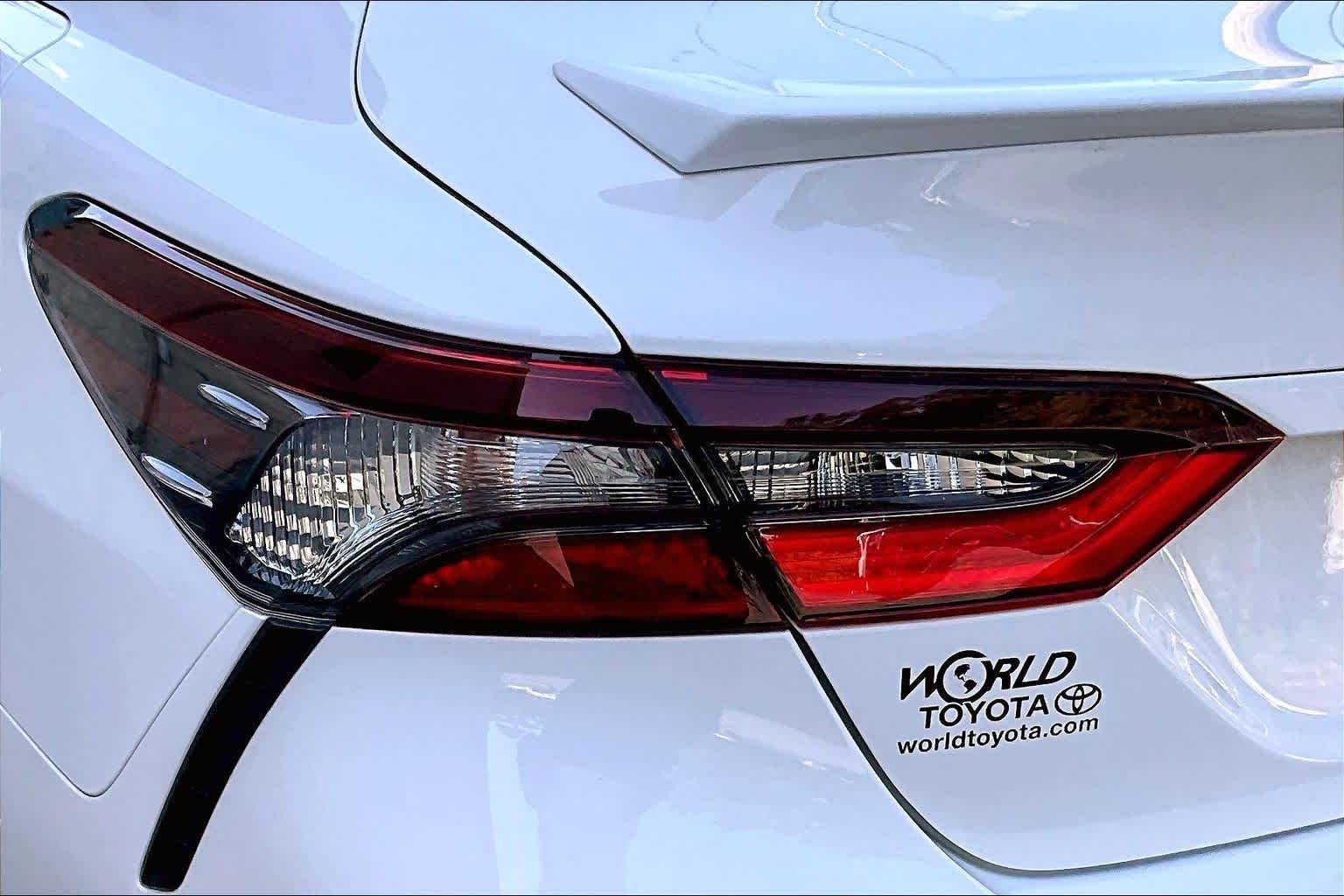 Used 2022 White Toyota SE image 29