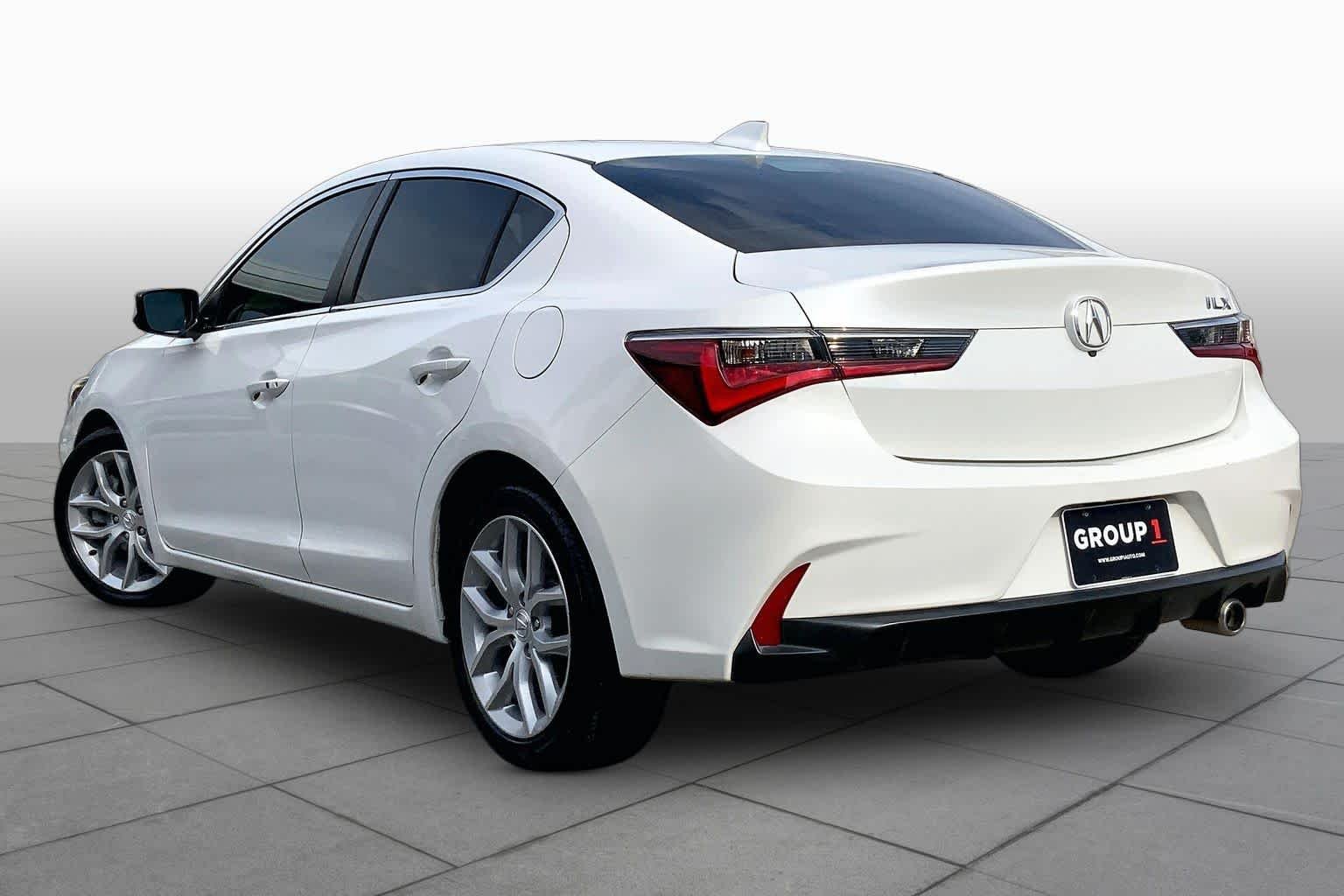 Used 2019 Platinum White Pearl Acura  image 12