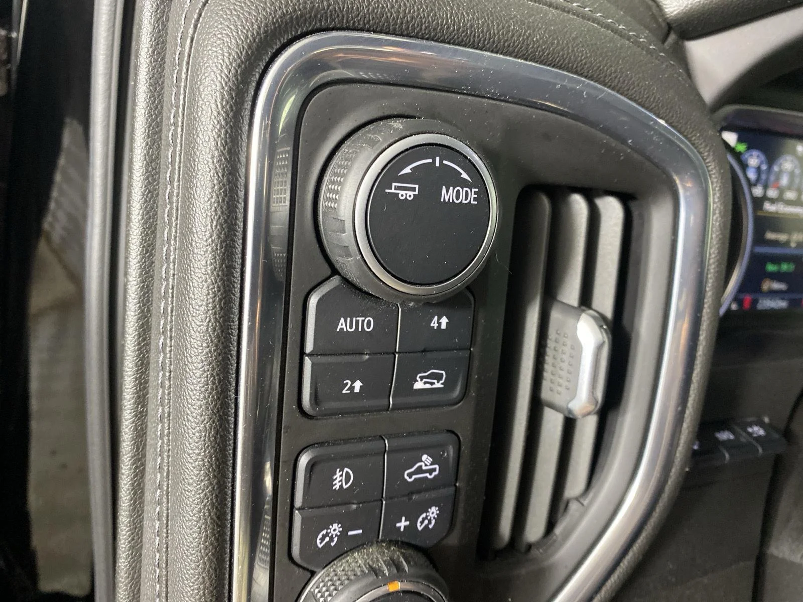 Used 2021 Black Metallic Chevrolet LTZ image 17