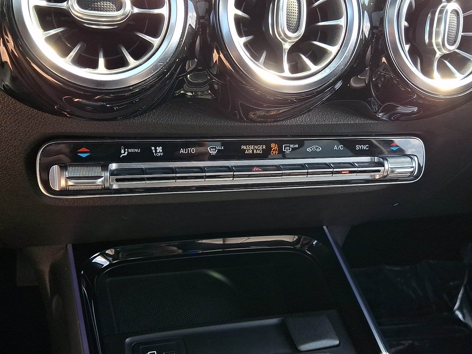 Certified Used 2021 Night Black - 696 Mercedes-Benz 4MATIC® image 16