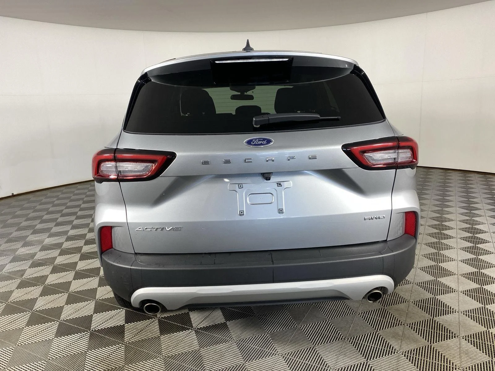 Used 2023 Iconic Silver Ford Active image 6
