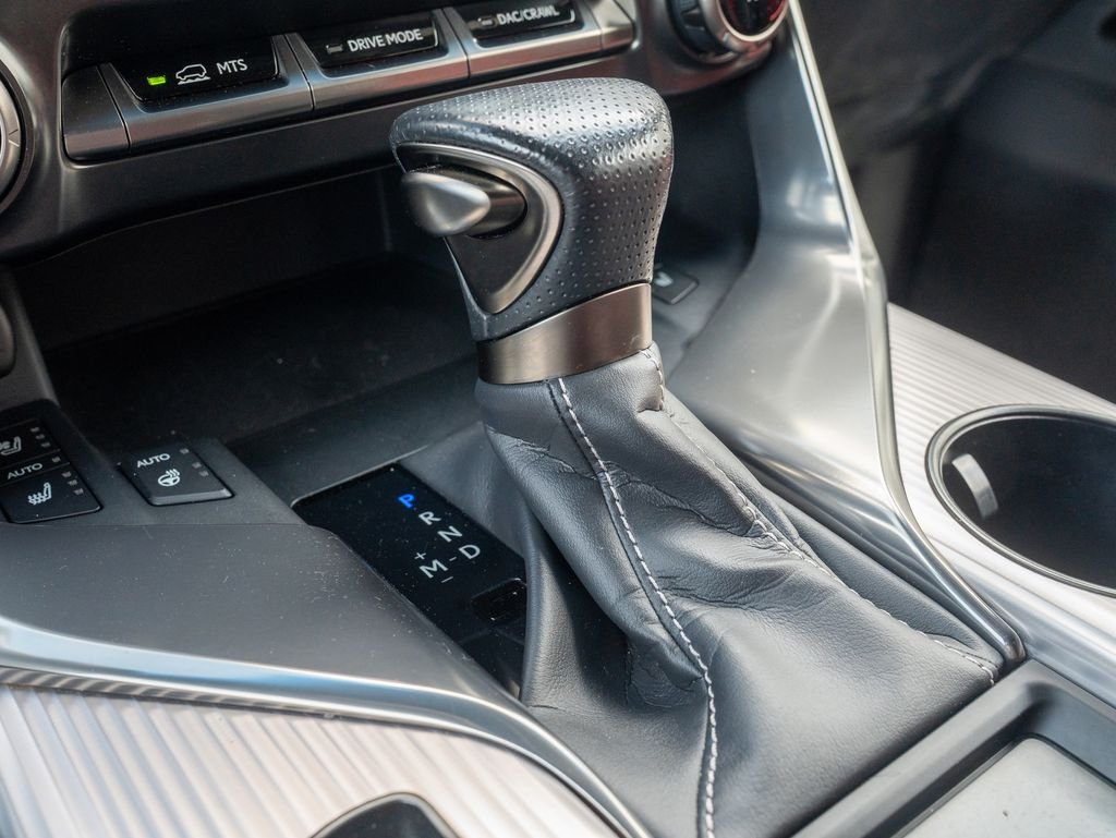 Used 2023 White Lexus 600 F SPORT image 33