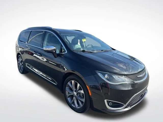 Used 2018 Black Chrysler Limited image 7