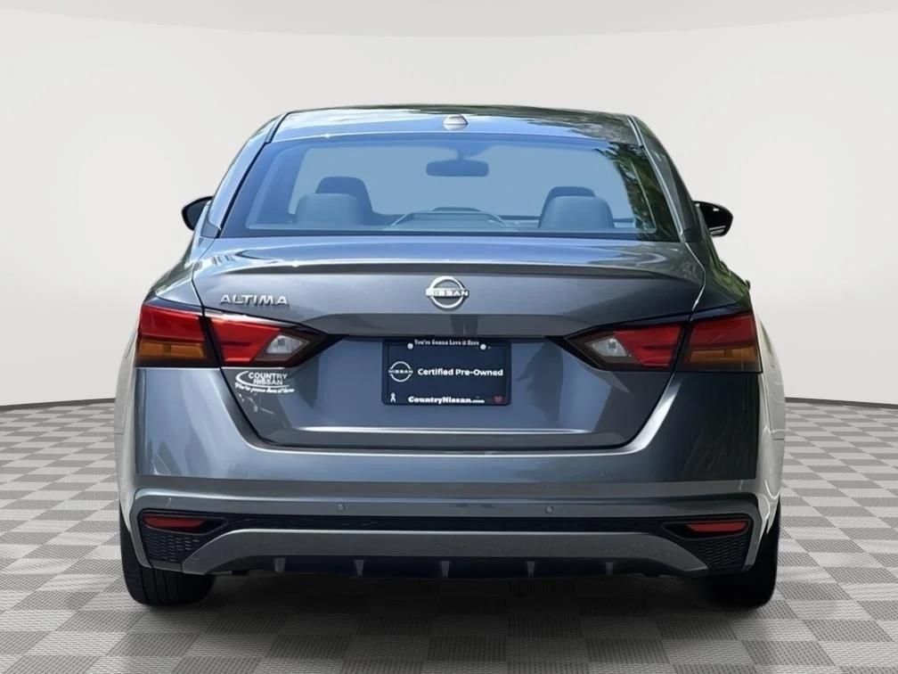 Certified Used 2025 Gun Metallic Nissan S image 6