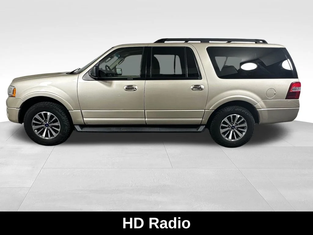 Used 2017 Gold Ford XLT image 7