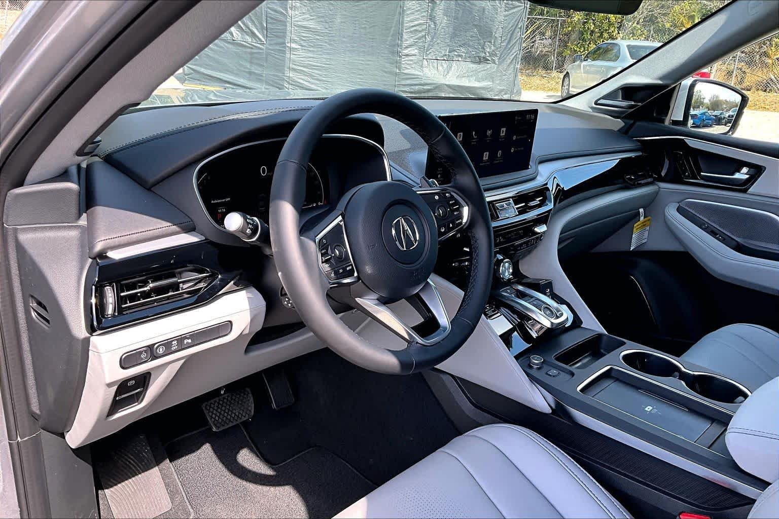 Used 2026 Solar Silver Metallic Acura w/Technology Package image 8