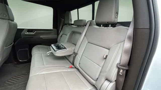 Used 2025 Summit White Chevrolet LTZ image 20