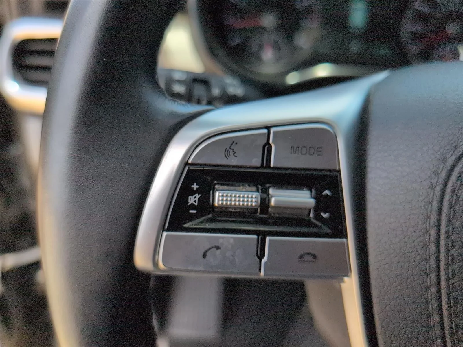 Used 2022 Dark Moss Kia SX image 31