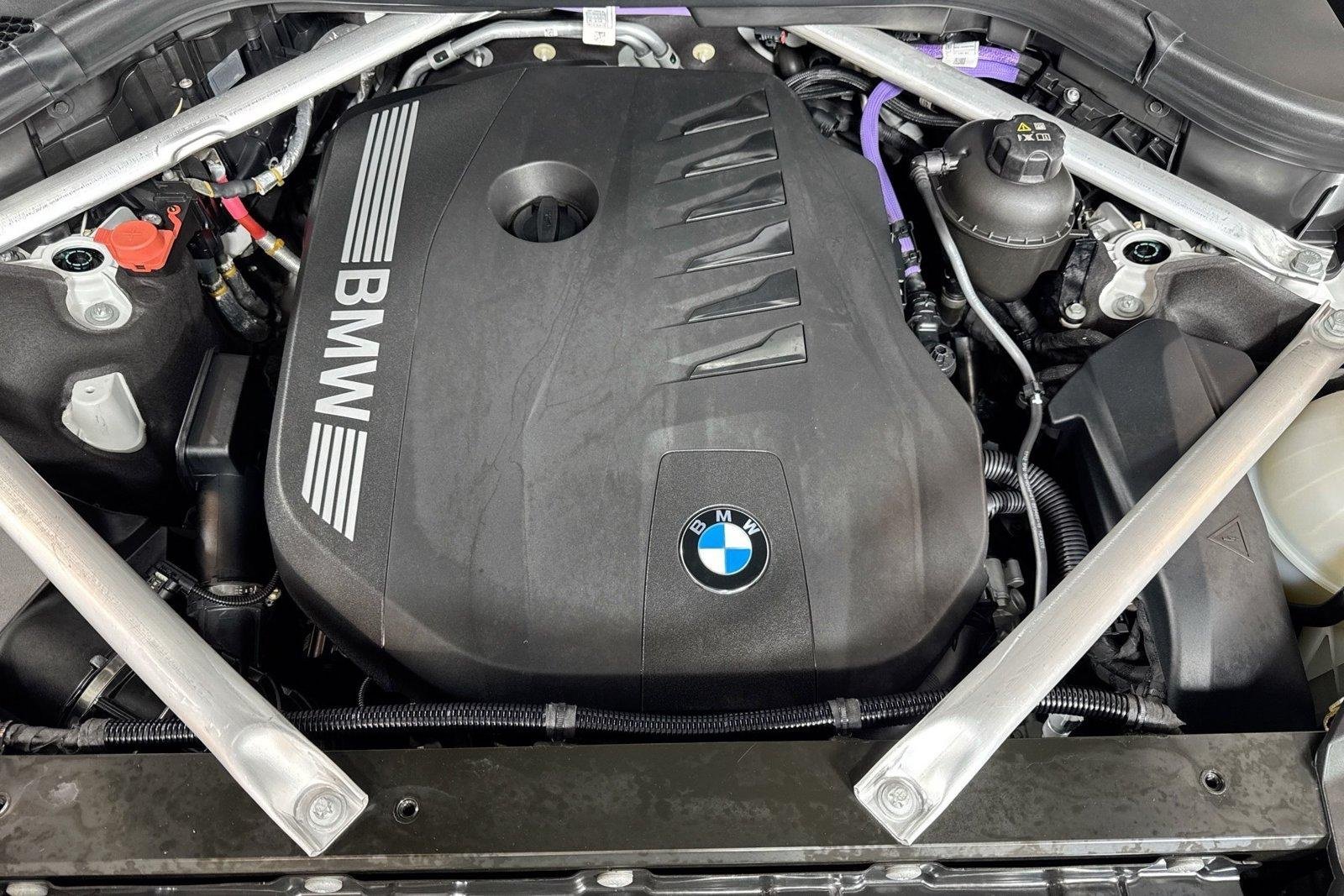 Used 2023 Alpine White BMW xDrive40i image 28