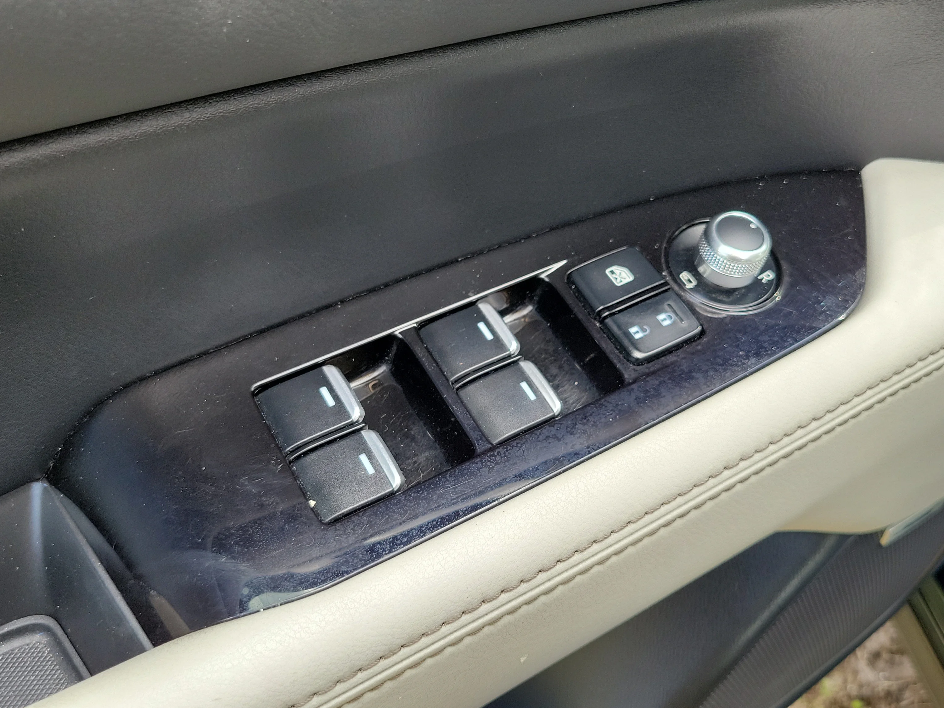 Used 2021 Deep Crystal Blue Mica Mazda Grand Touring image 22
