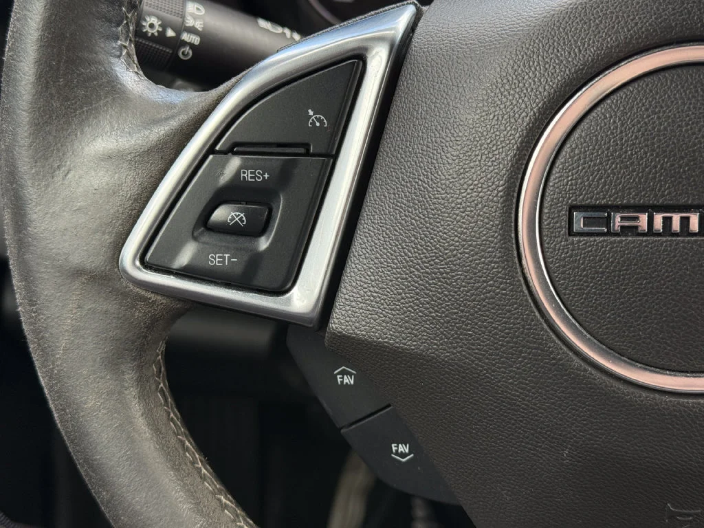 Used 2020 RED HOT Chevrolet 1LT image 17