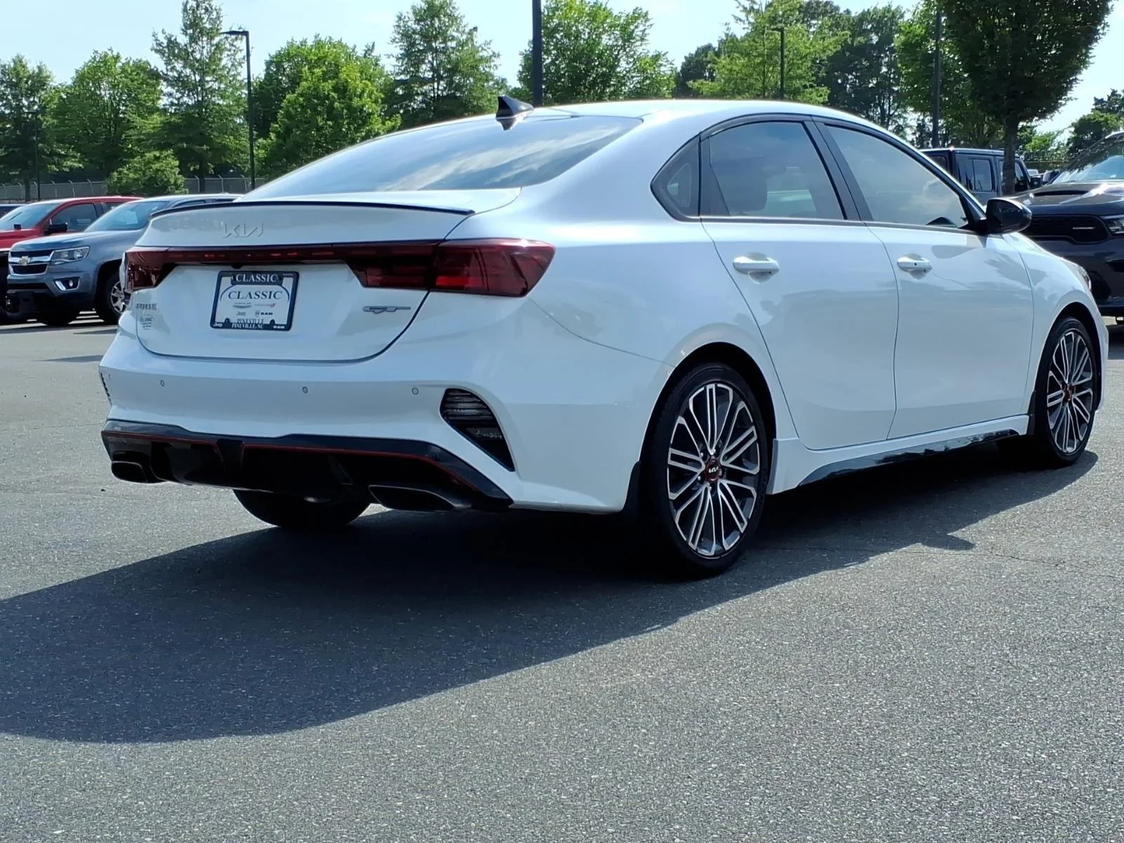 Used 2024 Snow White Pearl Kia GT image 2