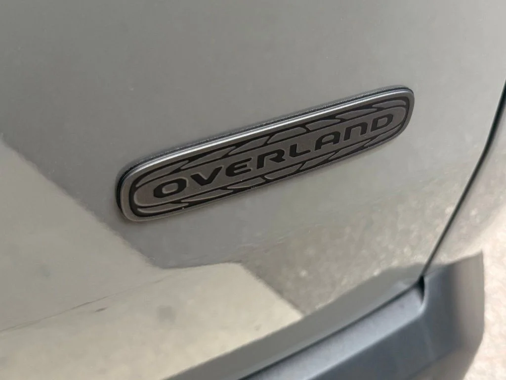 New 2026 Sting-Gray Clear-Coat Exterior Paint Jeep Overland image 36