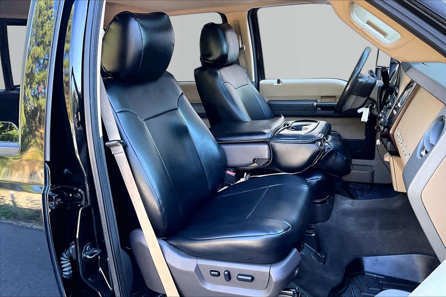 Used 2016 Shadow Black Ford Lariat image 8