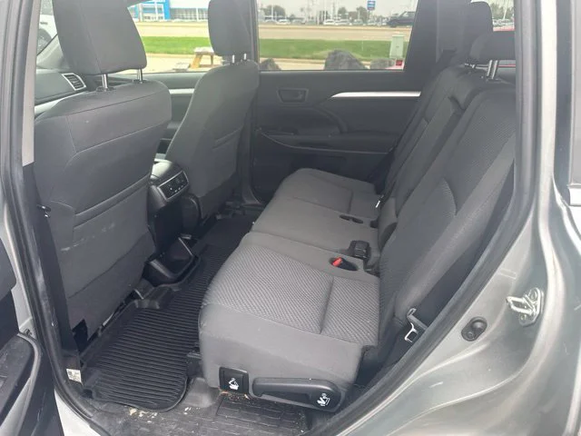 Certified Used 2019 Celestial Silver Metallic Toyota LE image 7