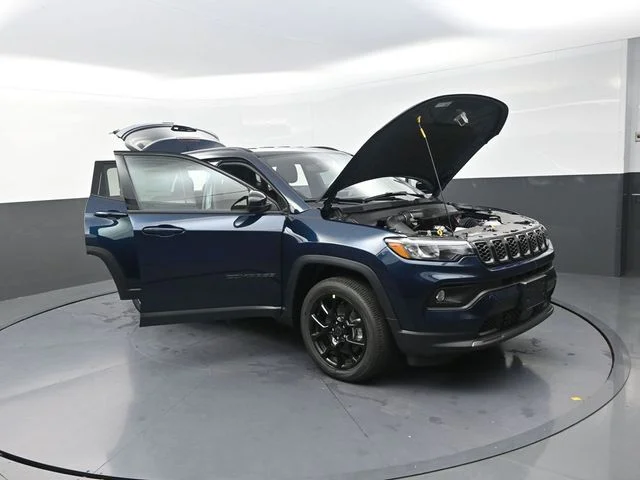 New 2026 Fathom Blue Pearl Coat Jeep Latitude image 29