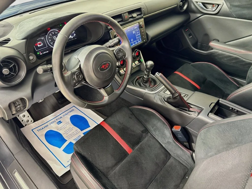 Used 2022 Magnetite Gray Metallic Subaru Limited image 11