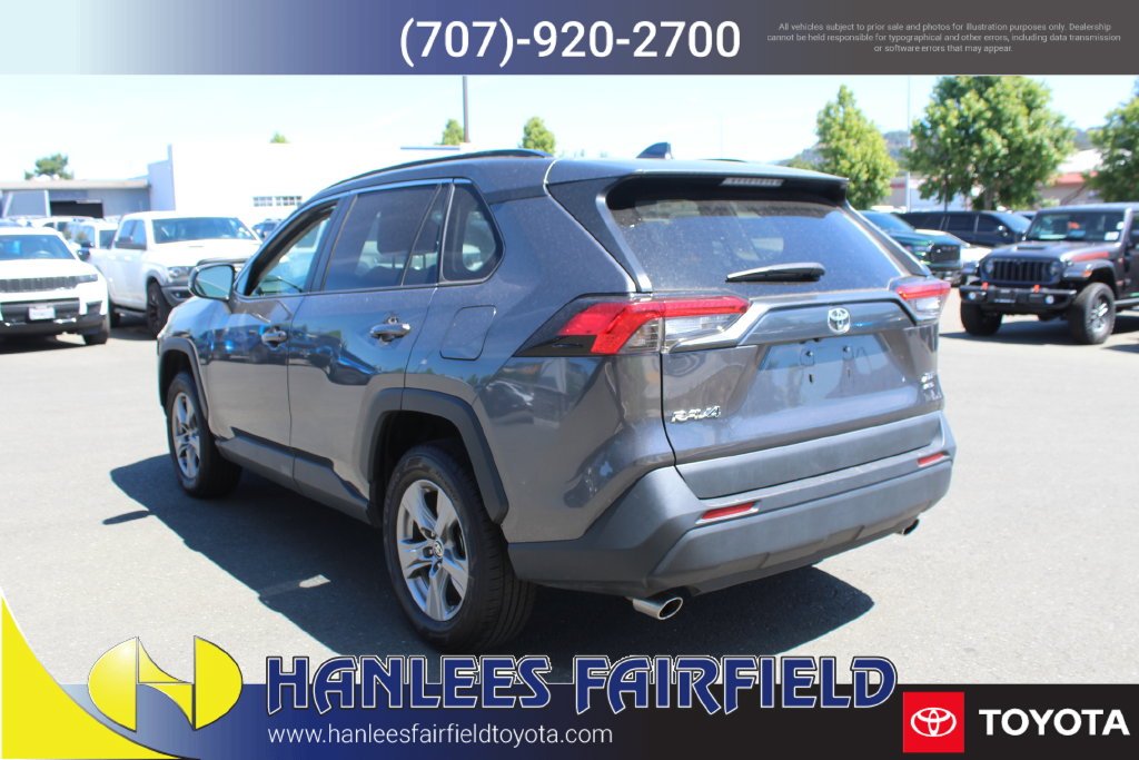 2024 Toyota RAV4 XLE - Photo 9