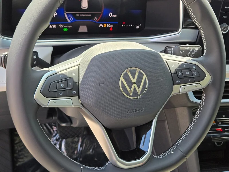New 2026 Silver Volkswagen 1.5T SE image 11