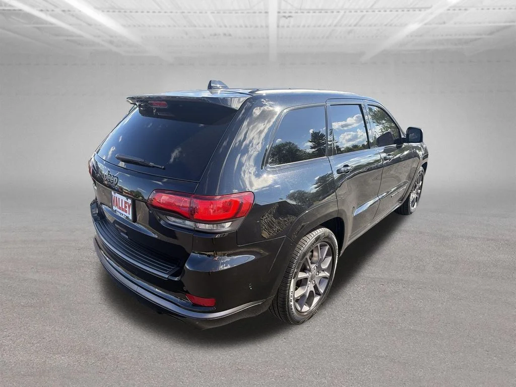 Used 2020 Diamond Black Jeep Overland image 10