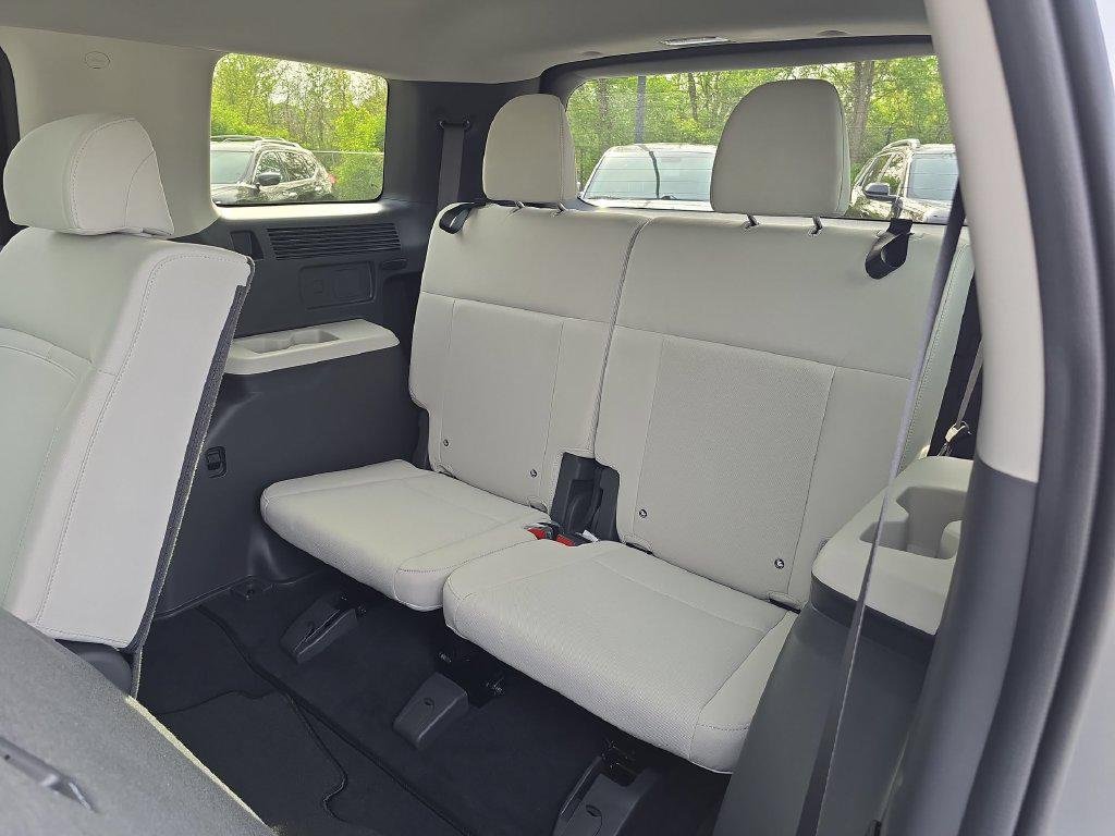 New 2026 Silver Hyundai SE image 22