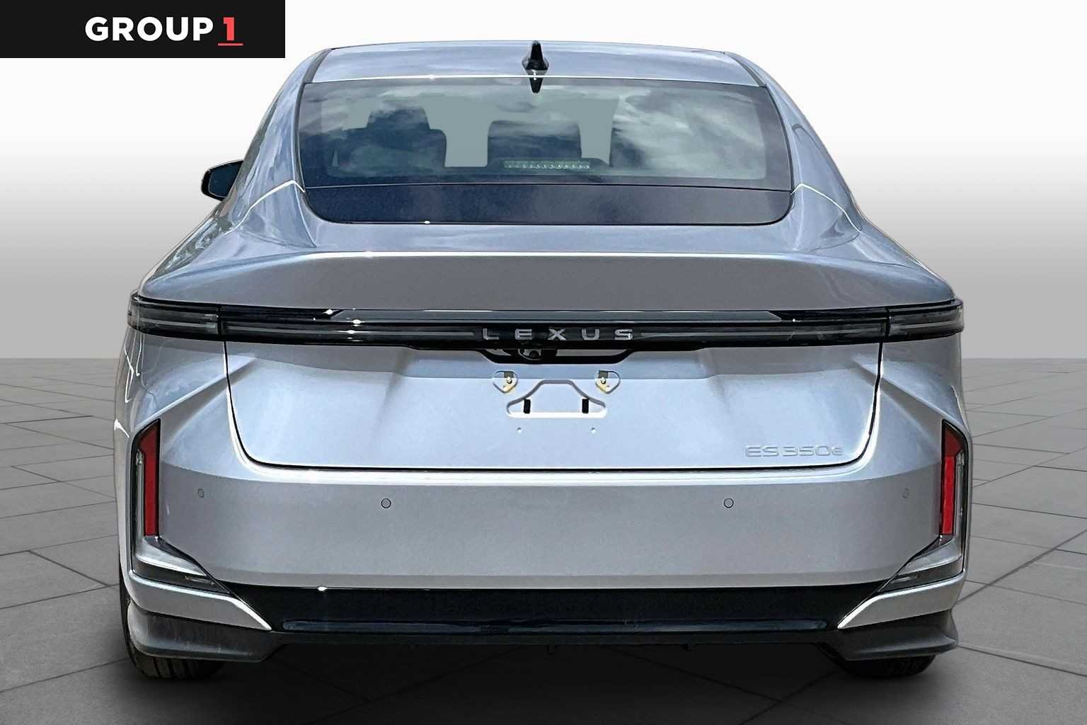 Used 2026 Iridium Lexus Premium image 4