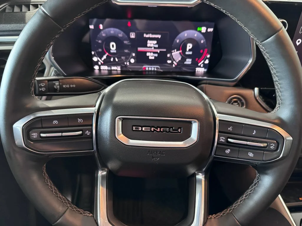 Certified Used 2025 Onyx Black GMC Denali image 14