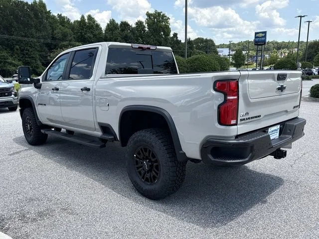 2026 Chevrolet Silverado 2500 HD ZR2 - Photo 5