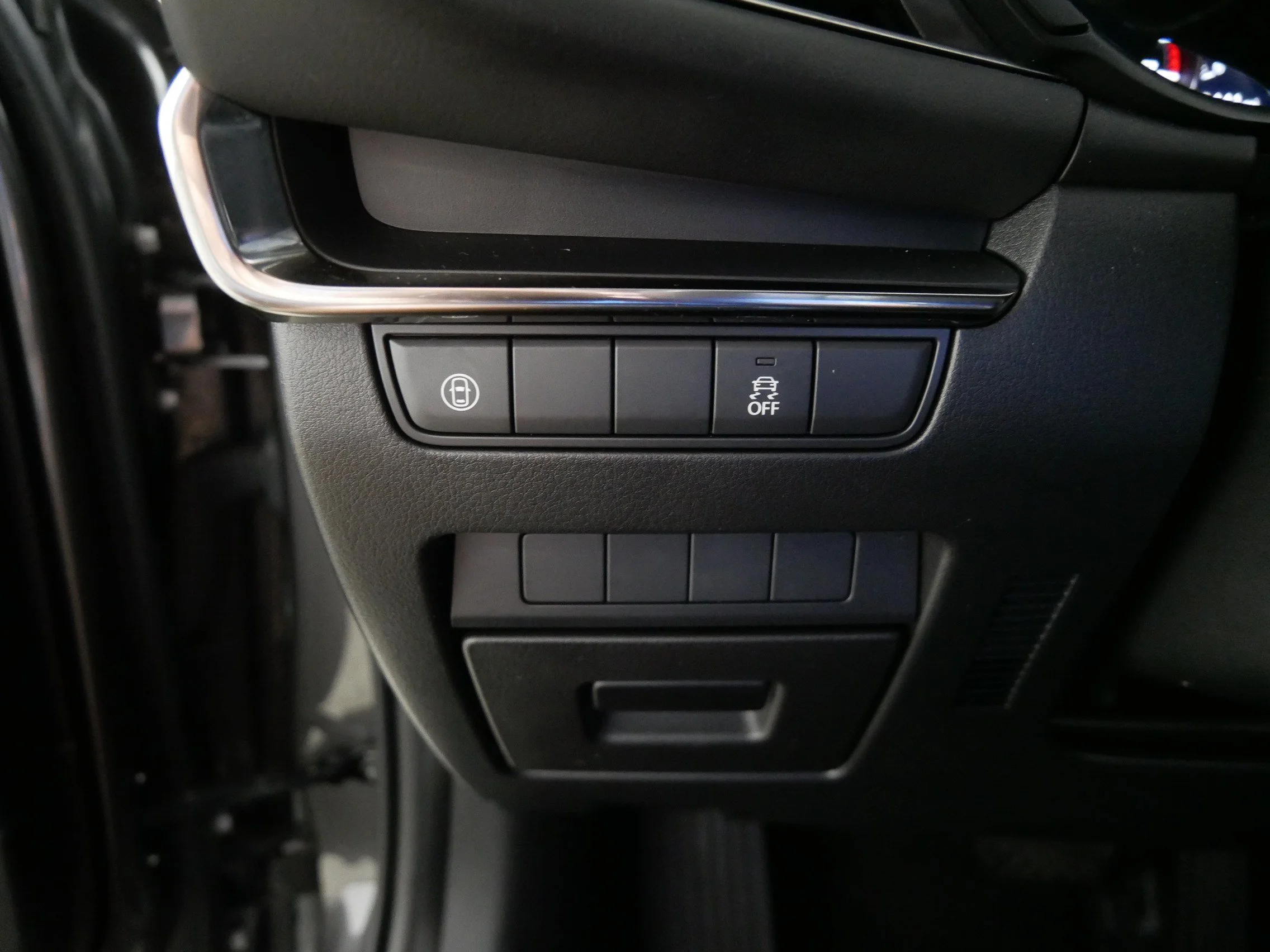 Used 2019 Machine Gray Metallic Mazda  image 26
