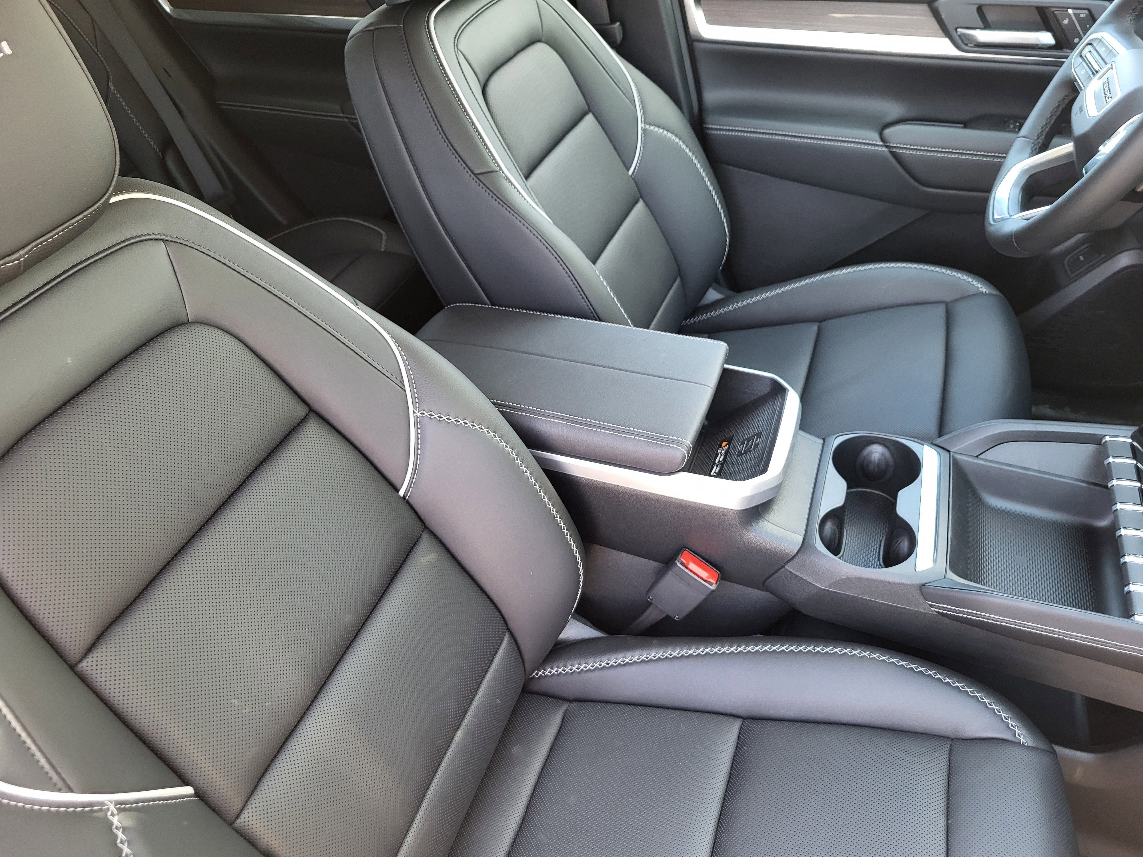 2026 GMC Terrain Denali - Photo 13