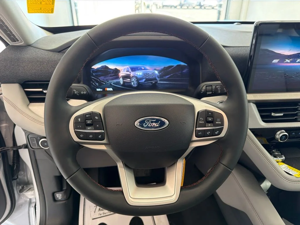 New 2026 Space White Metallic Ford Active image 17