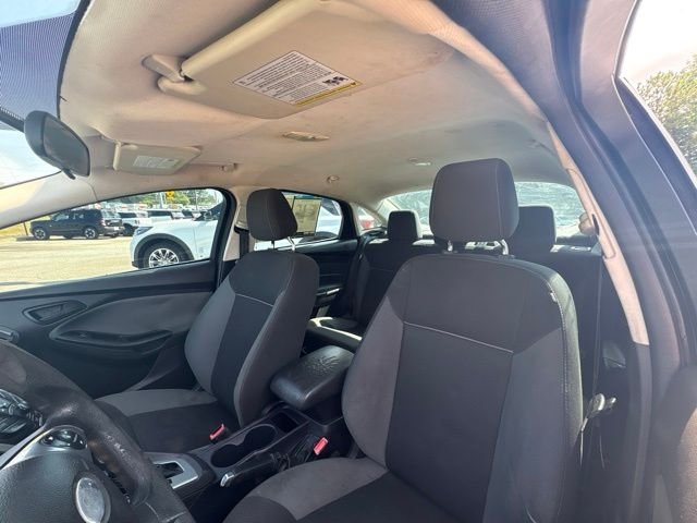 Used 2012 Ingot Silver Metallic Ford SE image 26