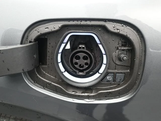 New 2026 Carbonized Gray Metallic Ford Plug-in Hybrid image 22