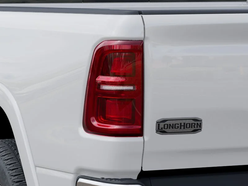 New 2027 Bright White Clear-Coat Exterior Paint RAM Limited image 9