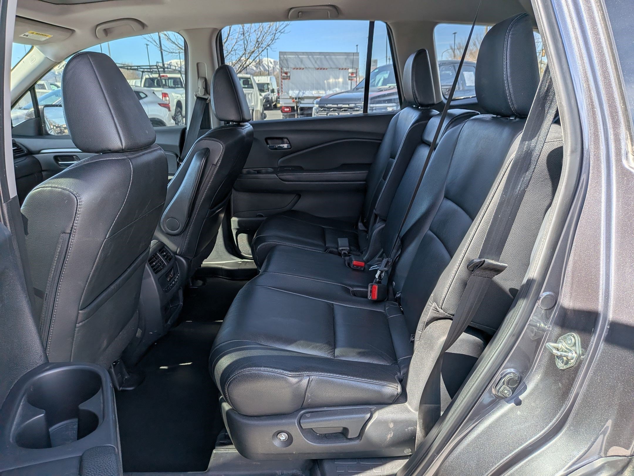 Used 2018 Gray Honda EX-L image 27