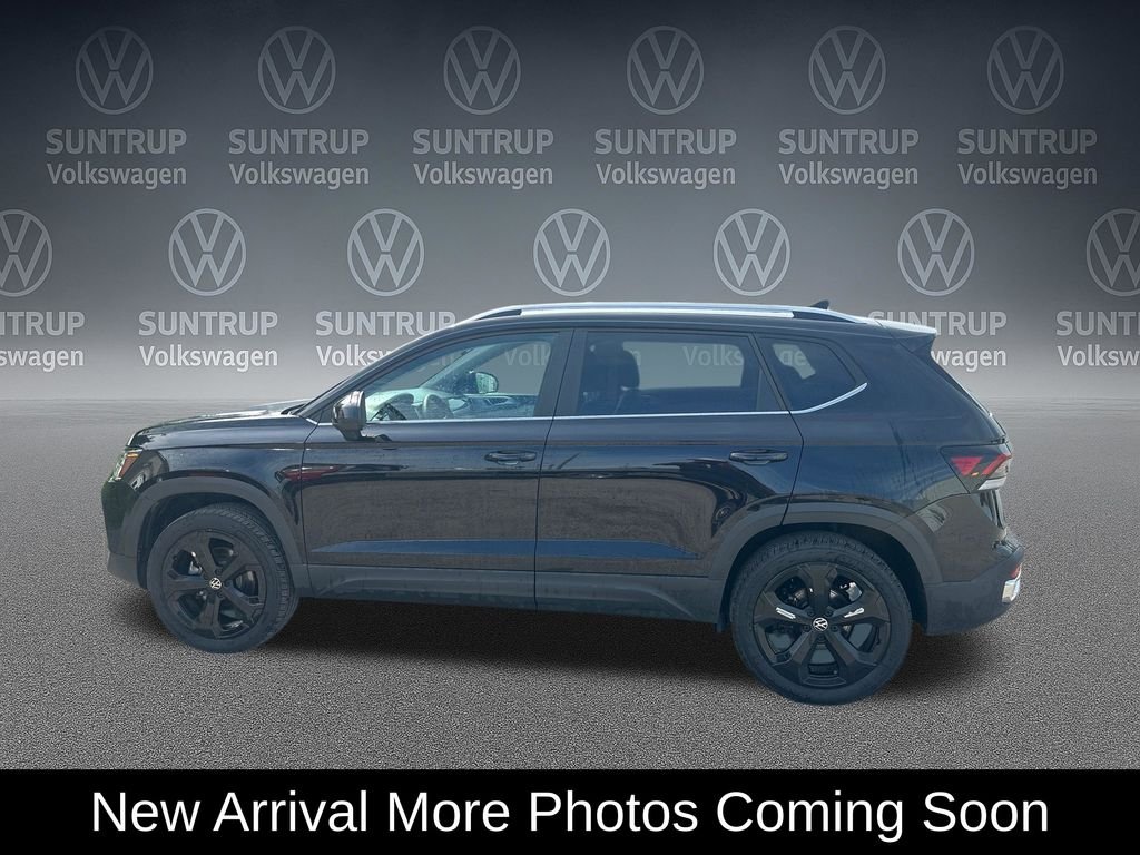 Used 2025 Black Volkswagen 1.5T SEL image 3
