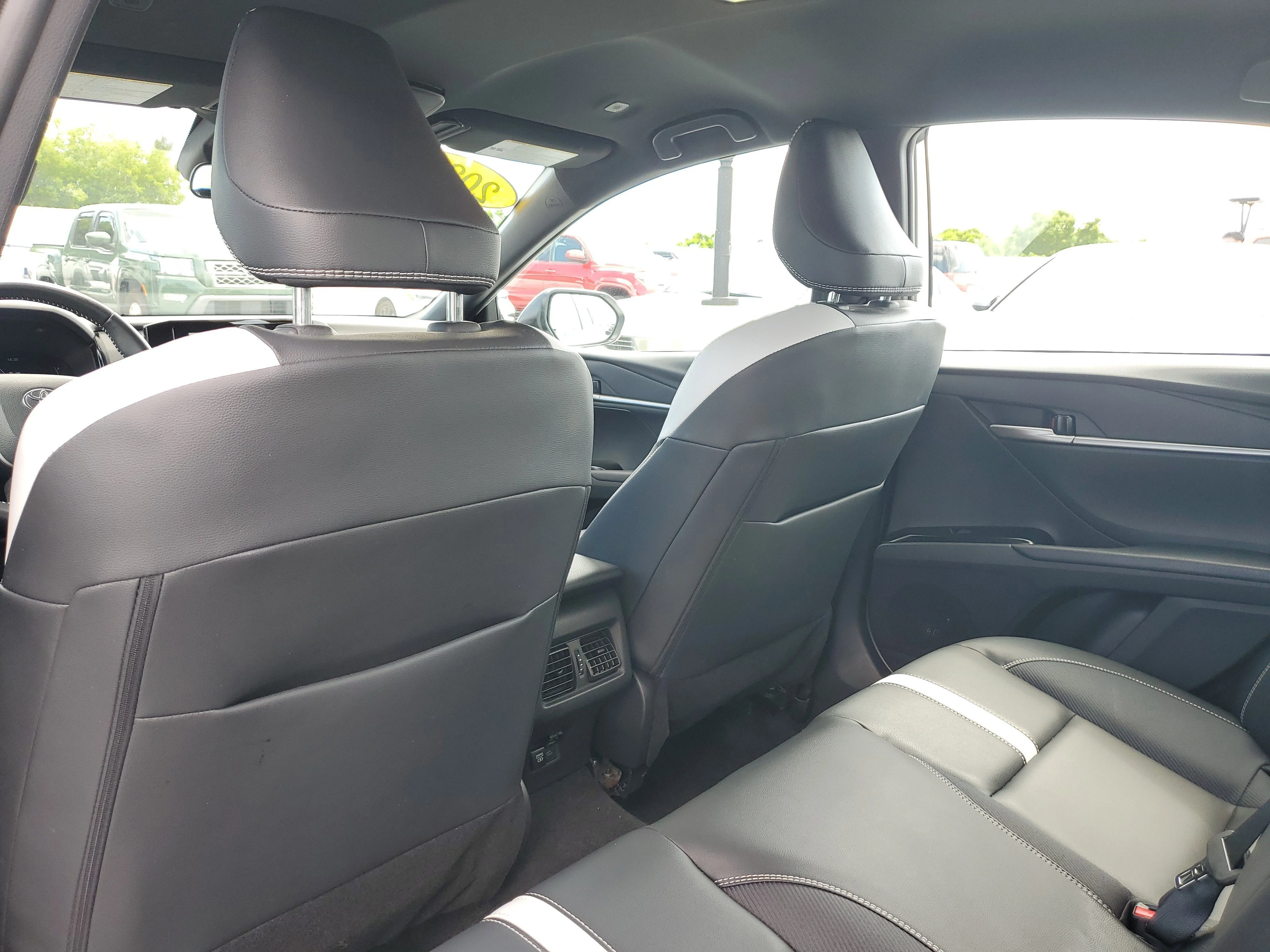 Certified Used 2025 Ice Toyota SE image 12