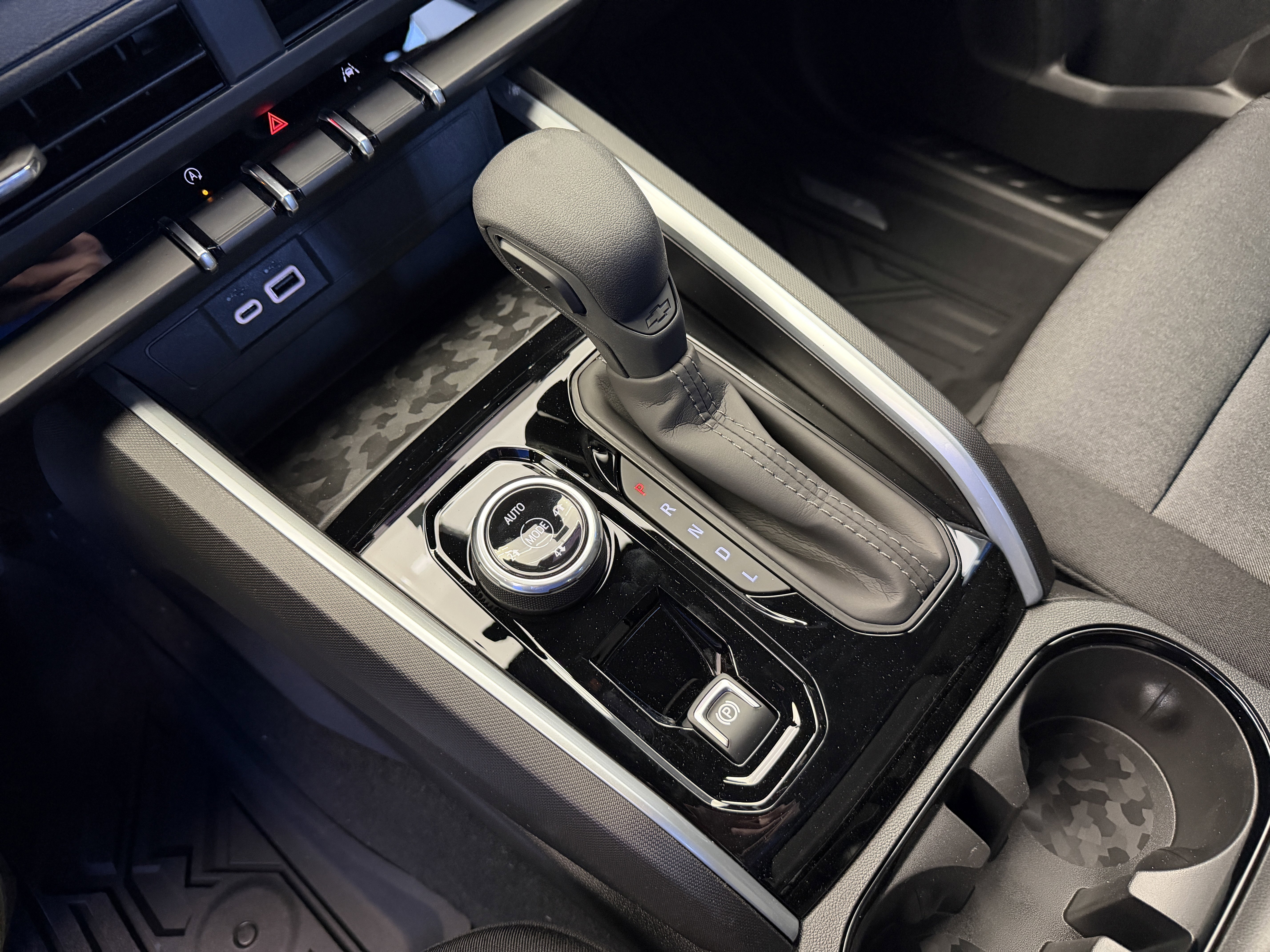 2026 Chevrolet Colorado Trail Boss - Photo 21