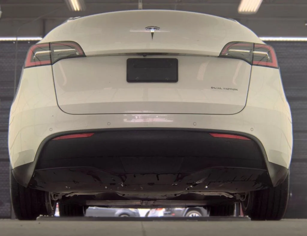 Used 2021 White Tesla Long Range image 15