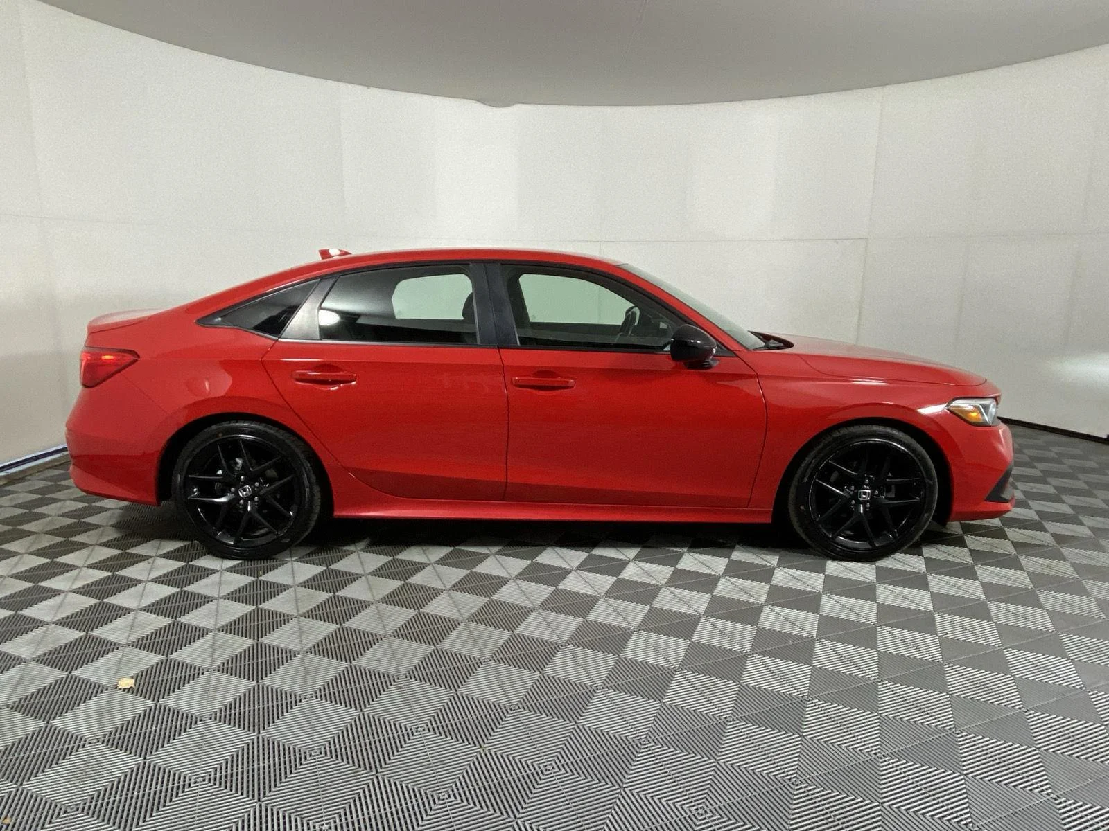 Used 2024 Rallye Red Honda Sport image 2