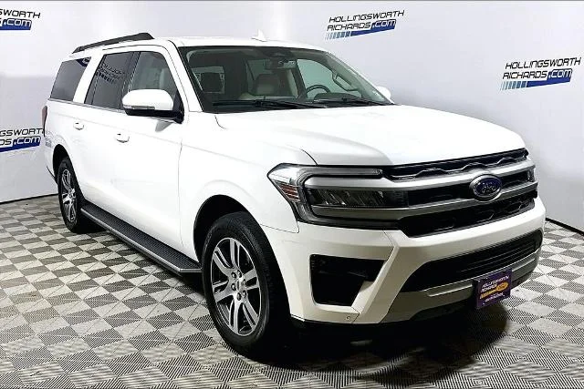 Used 2023 White Metallic Ford XLT image 30