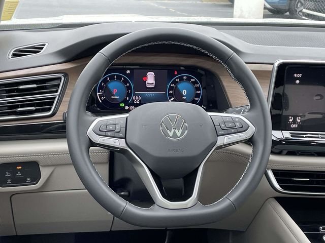 New 2026 White Volkswagen 2.0T SE w/Technology image 13