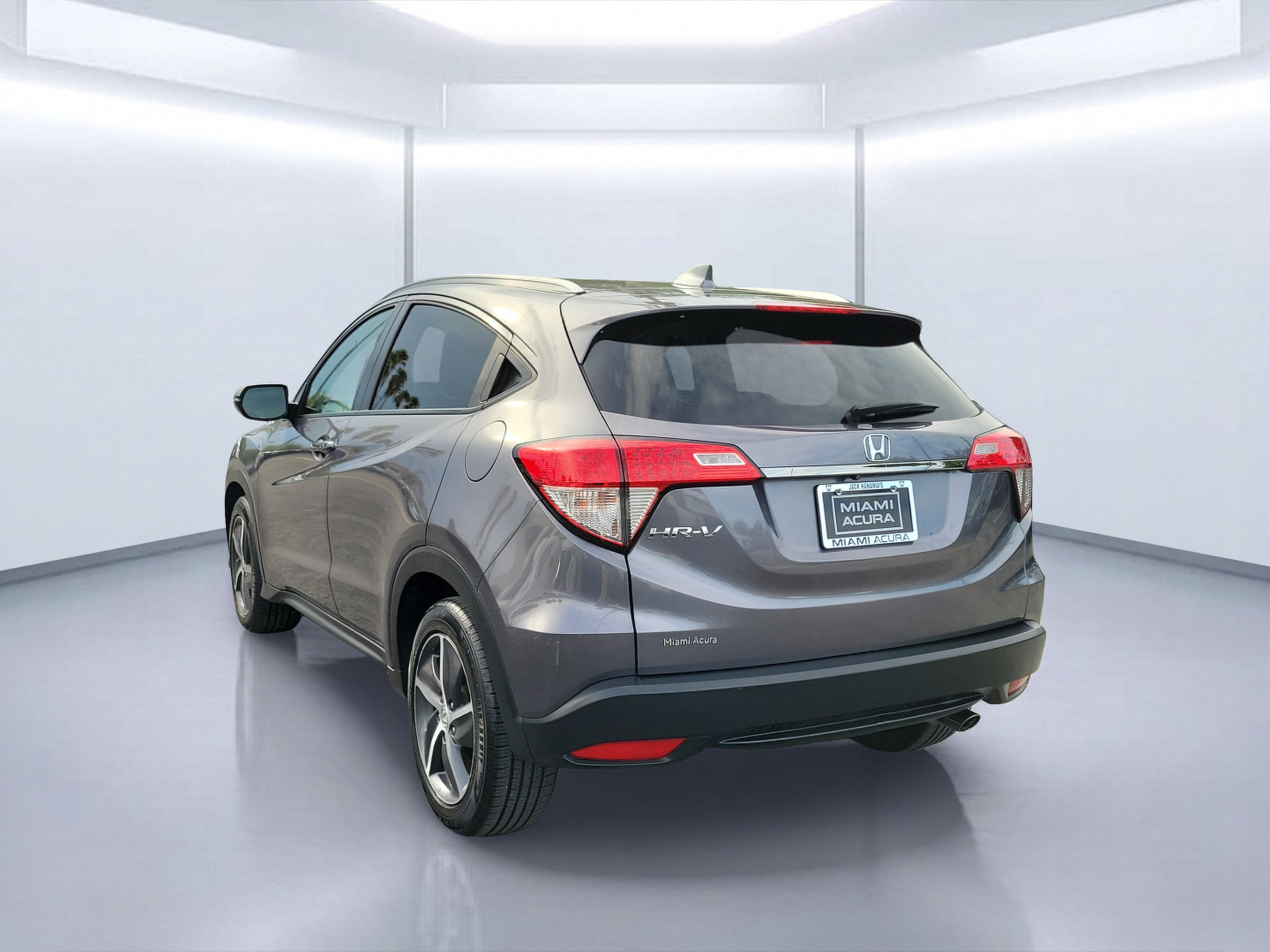 Used 2021 Lunar Silver Metallic Honda EX image 3