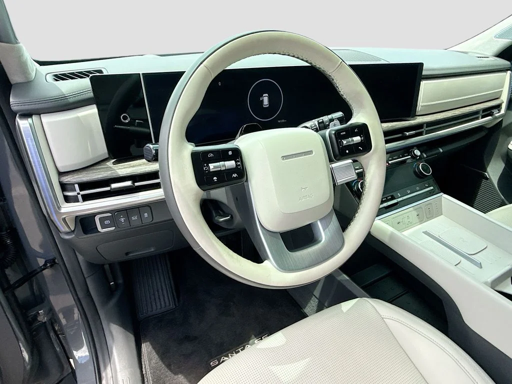 Used 2025 Gray Hyundai Calligraphy image 12