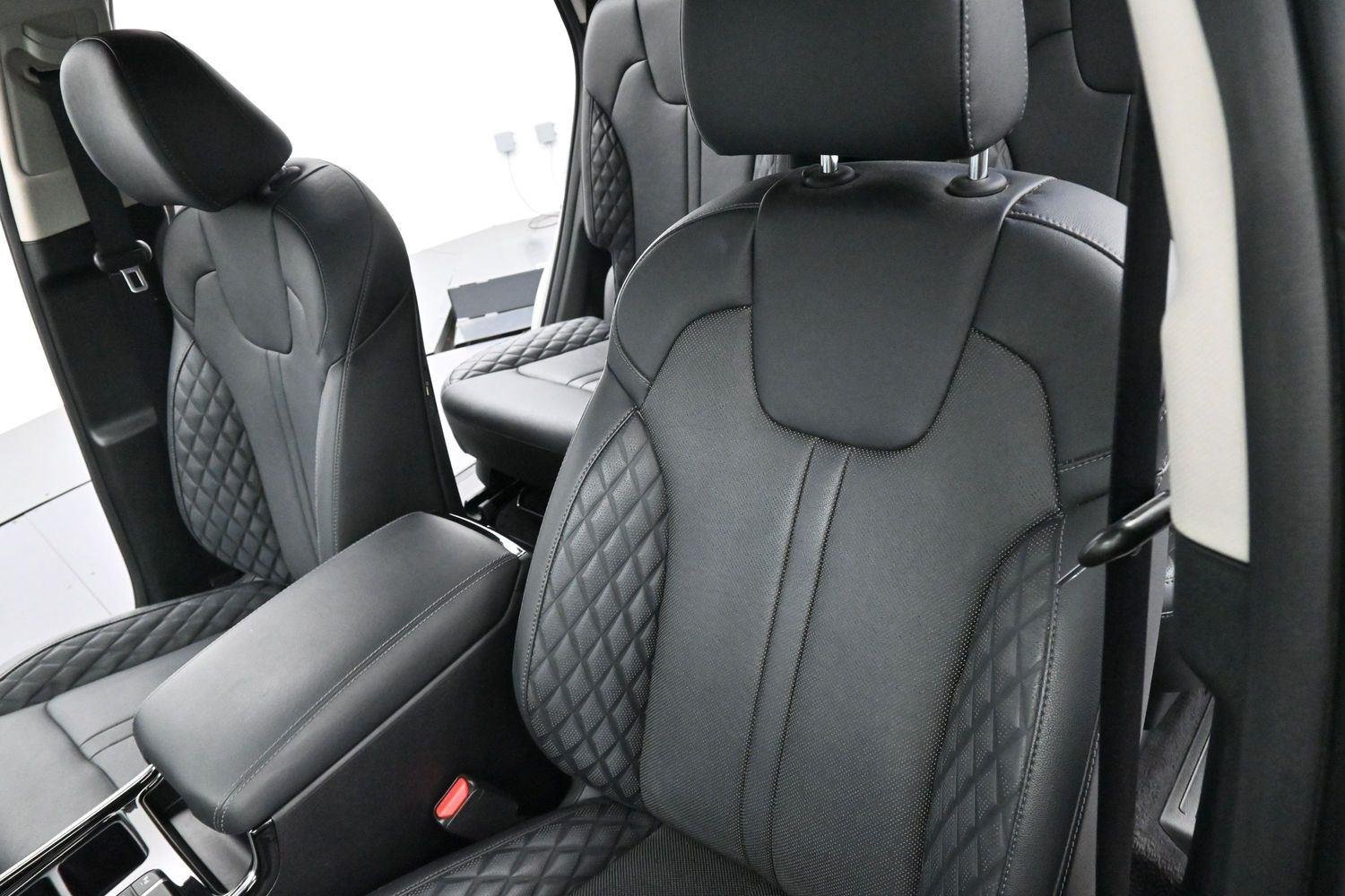 Used 2023 Wolf Gray Kia X-Line SX Prestige image 16
