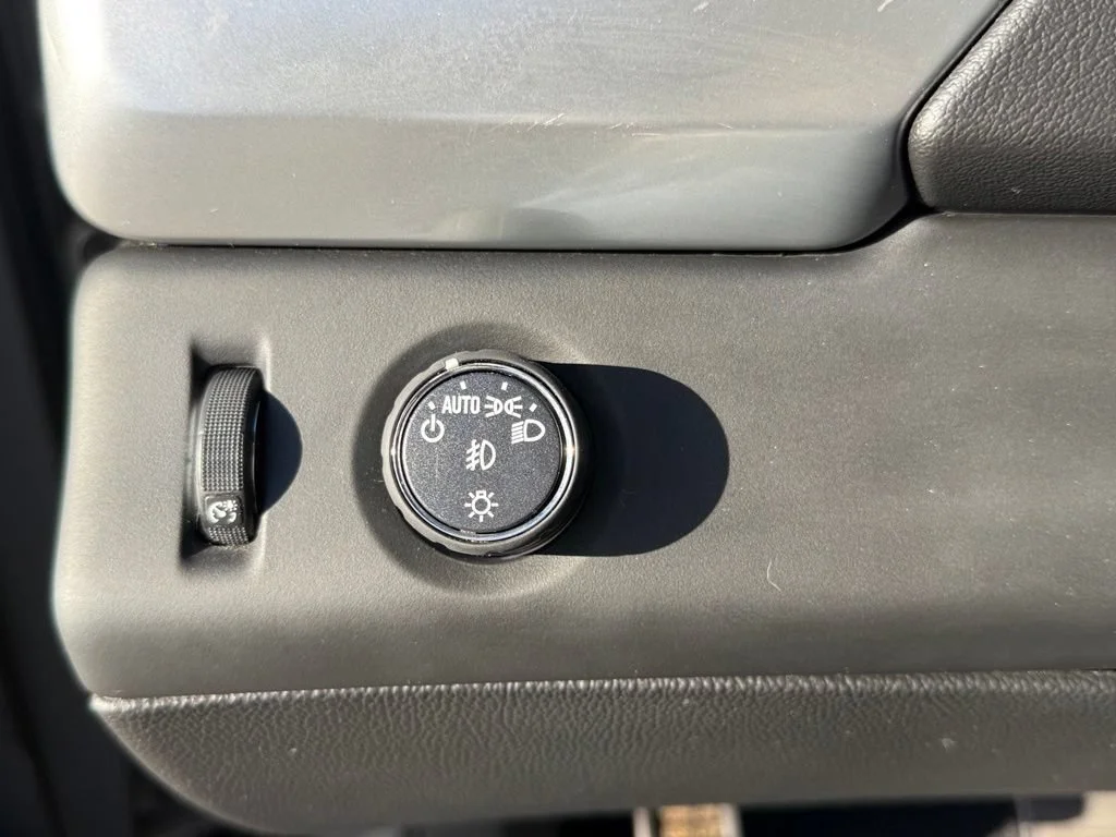 Used 2020 SATIN STEEL METALLIC Chevrolet Premier image 30