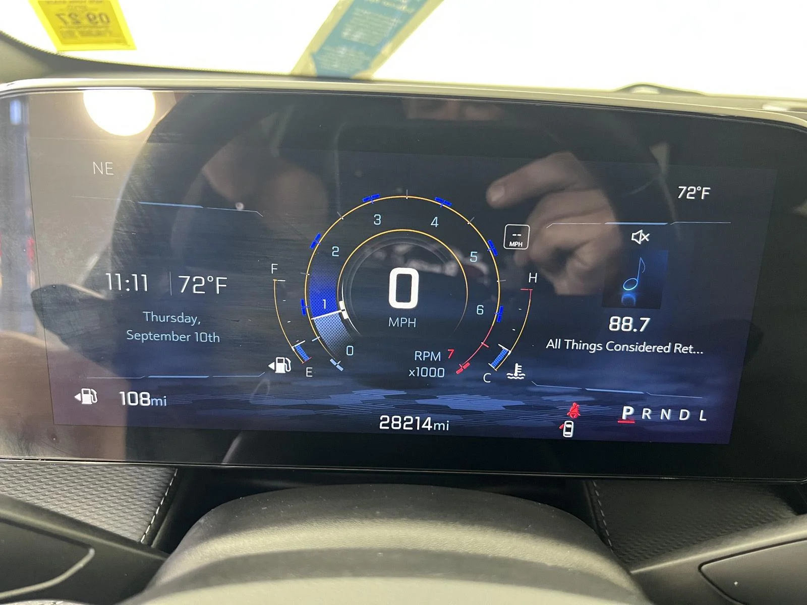 Used 2025 Summit White Chevrolet LT image 11