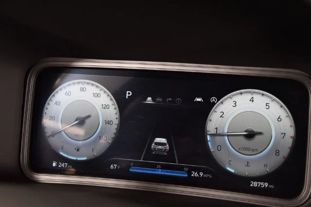 Used 2023 Silver Hyundai Limited image 19